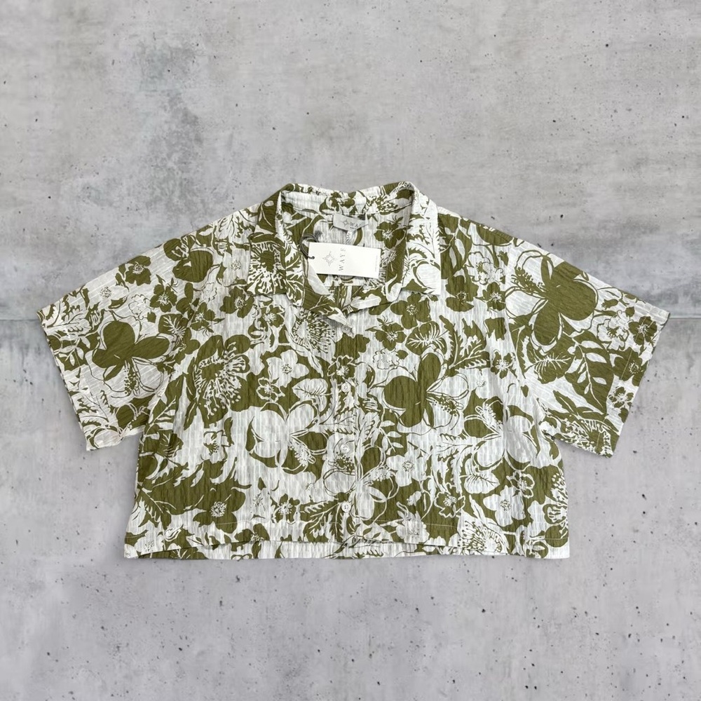 New Nordstrom Cropped Hawaiian Shirt by WAYF Where Are You From